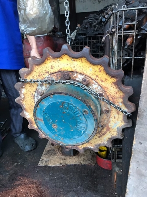 ตัวเดิน รถขุด PC60