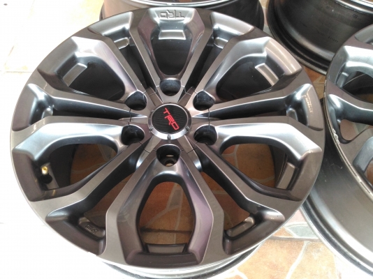 ล้อ TRD 18 แท้ พร้อมยางปี 16