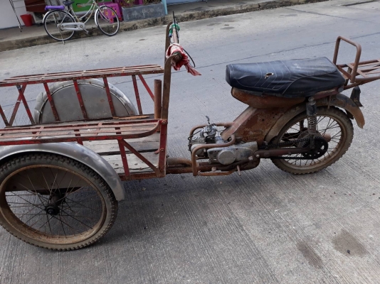 สามล้อเครื่องสตาร์ทไม่ติดจอดนาน