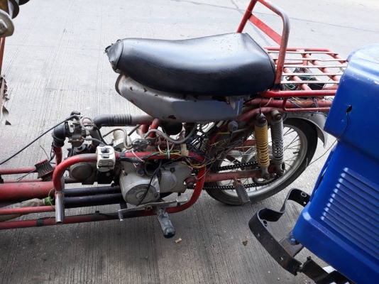 สามล้อเครื่องสตาร์ทไม่ติดจอดนาน