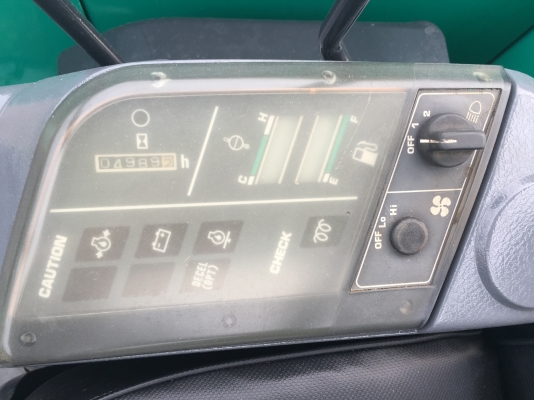 ขายรถขุดแบคโฮ KOMATSU 25-1 ขนาด Pc25 รถเก่านอกแท้100\%  (พร้อมหัวแย็กOKADA + บุ้งกี๋) (แทรคเหล็กก้อนยาง) คอลโทนน้ำมัน ระบบไว รถพร้อมใช้งาน เอกสารใบอินวอยครบ                ????ราคา 440,000  ต่อรองได้???? ☎️สนใจติดต่อ  096-3268553 (สถิตย์พันธ์) ????ID LINE