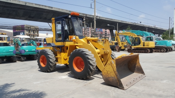 รถตัก WA150-1