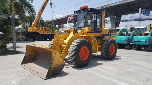 รถตัก WA150-1