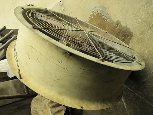 ขายพัดลมขนาดใหญ่30นิ้ว ลมแรงมากๆใช้ไฟ3เฟส380โวล์ท ขายพัดลมขนาดใหญ่30นิ้ว ลมแรงมากๆใช้ไฟ3เฟส380โวล์ท