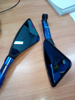 มีกระจกแฮนด์ขายแล้ว