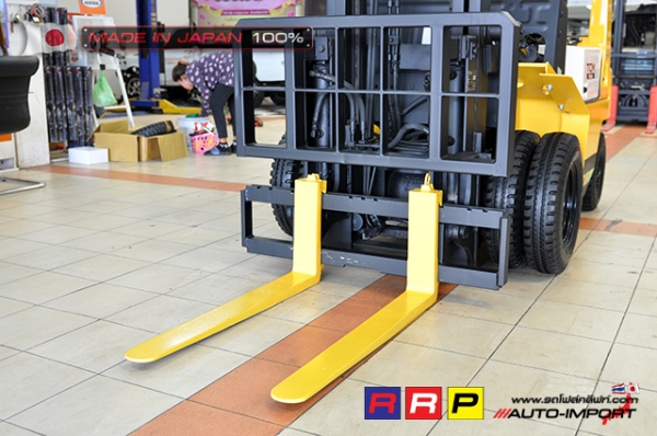 ขายรถโฟล์คลิฟท์มือสอง TCM รุ่น FHD18Z7-11M02193 นำเข้าจากประเทศญี่ปุ่น 100\% ไม่เคยใช้งานในไทย