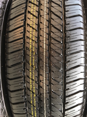 ยางป้ายแดง Bridgestone 265-65-17 ปลายปี 17 ตุ่มเป้งๆ เส้นสีชัดๆ