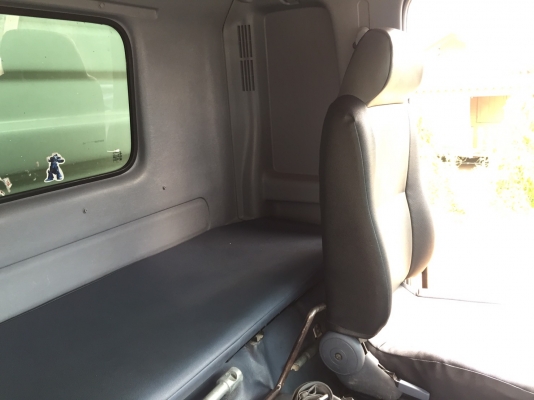 HINO 380 แรง ปลายปี 53 เฟืองช้า แม่ลูกดัมพ์สามมิตร รถวิ่งวัสดุก่อสร้างอย่างเดียว สภาพเดิมๆ ยางดี ทะเบียนพร้อม