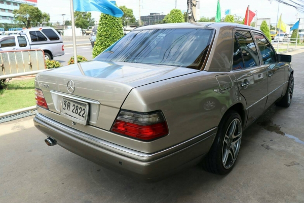 BENZ E220 W124 1995 (ขายสด)