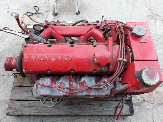 เครื่องVOLVO PENTA เครื่องติดได้ (ไม่มีคาบู) เครื่องVOLVO PENTA เครื่องติดได้ (ไม่มีคาบู)