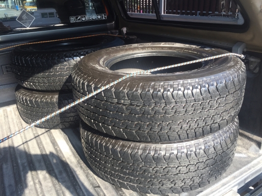 ยาง Bridgestone 245 70 16 ปลายปี17 มีให้เลือก3ชุด ดอกเต็ม เนื้อนิ่มๆ ใช้ยาว ราคาไม่แพง
