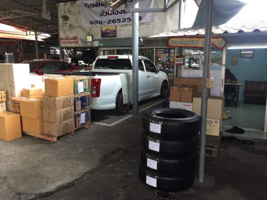 ยาง Bridgestone 245 70 16 ปลายปี17 มีให้เลือก3ชุด ดอกเต็ม เนื้อนิ่มๆ ใช้ยาว ราคาไม่แพง