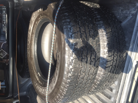 ยาง Bridgestone 245 70 16 ปลายปี17 มีให้เลือก3ชุด ดอกเต็ม เนื้อนิ่มๆ ใช้ยาว ราคาไม่แพง