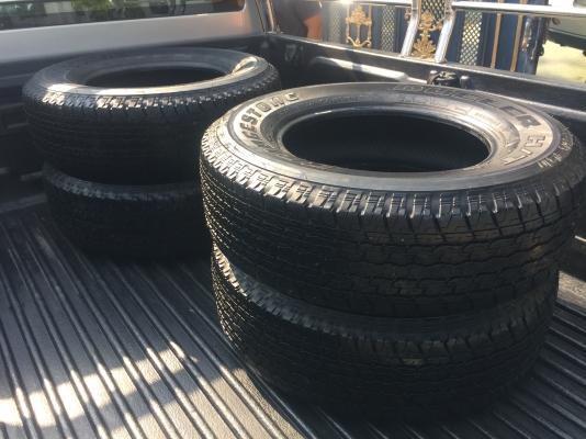 ยาง Bridgestone 245 70 16 ปลายปี17 มีให้เลือก3ชุด ดอกเต็ม เนื้อนิ่มๆ ใช้ยาว ราคาไม่แพง