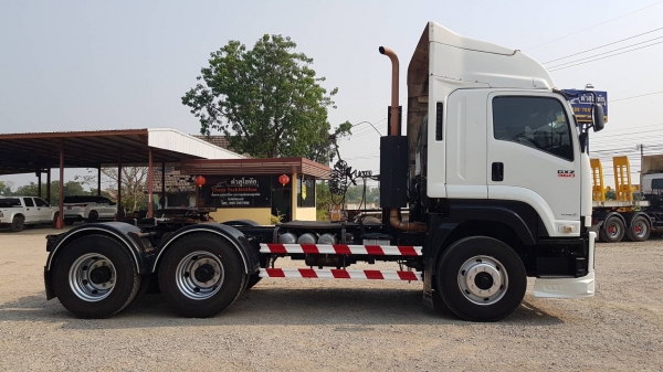 ขาย หัวลาก ISUZU 360 แรงม้า ปี 56 รถสวยงาม พร้อมใช้งาน เอกสารพร้อมโอน สนใจติดต่อเรา ดำสุโขทัย โทร 08