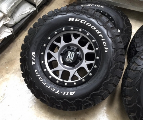 ล้อแท้ KMC XD 127 พร้อม ยางBF ko2 เพิ่งเบิกใหม่ สภาพใหม่มากทั้งชุด