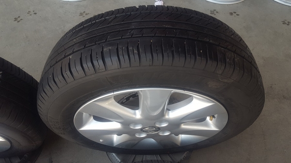 ขายล้อNISSAN March ขอบ15 ยาง175/65/15 ปี15  4 ล้อ