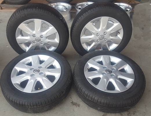 ขายล้อNISSAN March ขอบ15 ยาง175/65/15 ปี15  4 ล้อ