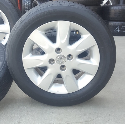 ขายล้อNISSAN March ขอบ15 ยาง175/65/15 ปี 16  4 ล้อ