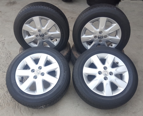 ขายล้อNISSAN March ขอบ15 ยาง175/65/15 ปี 16  4 ล้อ