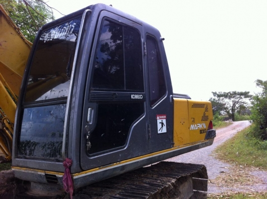 ขายรถแม็คโค sk200-3 เก่งเท่ากล่องไฟฟ้าครบแอร์เย็น ขาย 850,000 บาท ขายรถแม็คโค sk200-3 เก่งเท่ากล่องไฟฟ้าครบแอร์เย็น ขาย 850,000 บาท