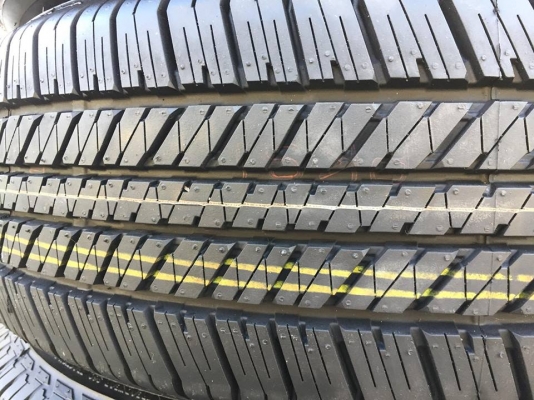 HOT.! ชุดนี้แค่ 13,500.- ขายยางป้ายแดง BRIDGESTONE 684II 265-65-17 ปี17 ชุดละ 13,500 บาท HOT.! ชุดนี้แค่ 13,500.- ขายยางป้ายแดง BRIDGESTONE 684II 265-65-17 ปี17 ชุดละ 13,500 บาท