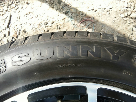 ขายแม็กขอบ20 พร้อมยางSUNNY 265/50R20 ปี13 ดอกยางสวยแม็กสวย ชุด 8900 บาท