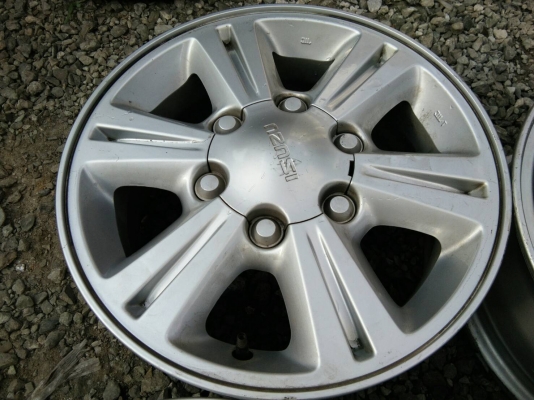 ขายแม็ก ISUZU 1.9 ขอบ15 สวยๆ ชุดละ 4800 บาท