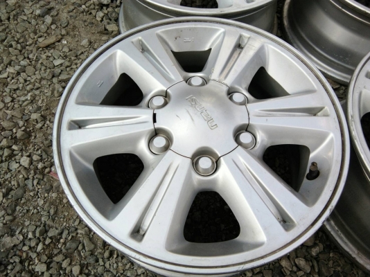 ขายแม็ก ISUZU 1.9 ขอบ15 สวยๆ ชุดละ 4800 บาท