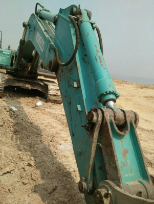 ขายรถแบ็คโฮ KOBELCO SK330-8 สภาพพร้อมใช้งาน เอกสารเล่มทะเบียน