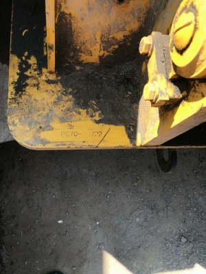 ขายรถแบ็คโฮ KOMATSU PC70-7 พร้อมไลน์หัวกระแทก สภาพพร้อมใช้งาน เอกสารอินวอยท์