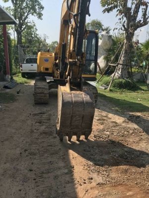 ขายรถแบ็คโฮ KOMATSU PC70-7 พร้อมไลน์หัวกระแทก สภาพพร้อมใช้งาน เอกสารอินวอยท์ ขายรถแบ็คโฮ KOMATSU PC70-7 พร้อมไลน์หัวกระแทก สภาพพร้อมใช้งาน เอกสารอินวอยท์