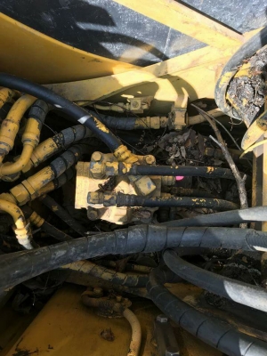 ขายรถแบ็คโฮ KOMATSU PC70-7 พร้อมไลน์หัวกระแทก สภาพพร้อมใช้งาน เอกสารอินวอยท์