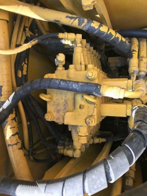 ขายรถแบ็คโฮ KOMATSU PC70-7 พร้อมไลน์หัวกระแทก สภาพพร้อมใช้งาน เอกสารอินวอยท์