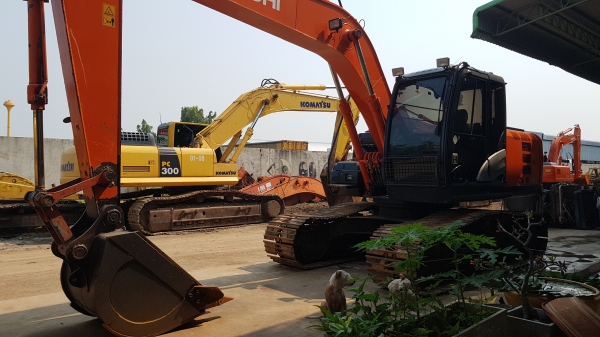 ขายรถแบ็คโฮ HITACHI ZX160LC-5G ใช้งาน 8,592 ชั่วโมง สภาพนางฟ้า เอกสารเล่มทะเบียน