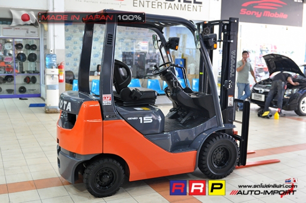 ขายรถโฟล์คลิฟท์มือสอง TOYOTA รุ่น 8FGL15-13669 นำเข้าจากประเทศญี่ปุ่น 100\% ไม่เคยใช้งานในไทย