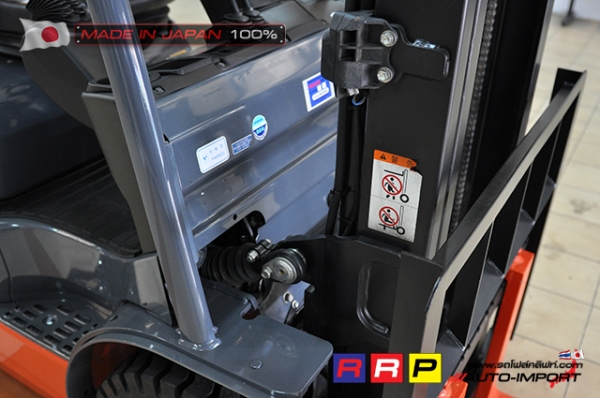 ขายรถโฟล์คลิฟท์มือสอง TOYOTA รุ่น 8FGL15-13669 นำเข้าจากประเทศญี่ปุ่น 100\% ไม่เคยใช้งานในไทย