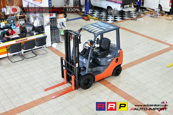 ขายรถโฟล์คลิฟท์มือสอง TOYOTA รุ่น 8FGL15-13669 นำเข้าจากประเทศญี่ปุ่น 100\% ไม่เคยใช้งานในไทย