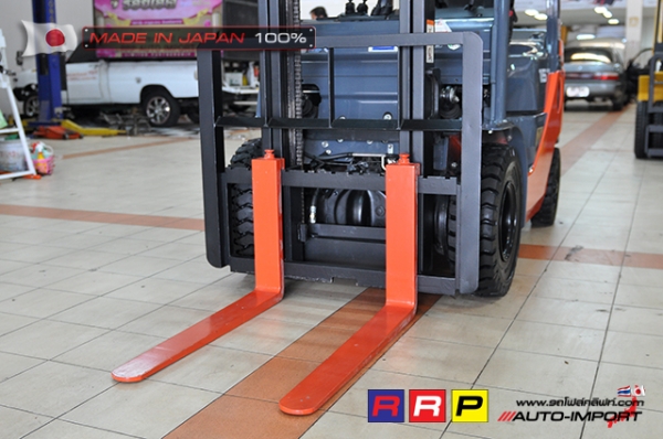 ขายรถโฟล์คลิฟท์มือสอง TOYOTA รุ่น 8FGL15-13669 นำเข้าจากประเทศญี่ปุ่น 100\% ไม่เคยใช้งานในไทย