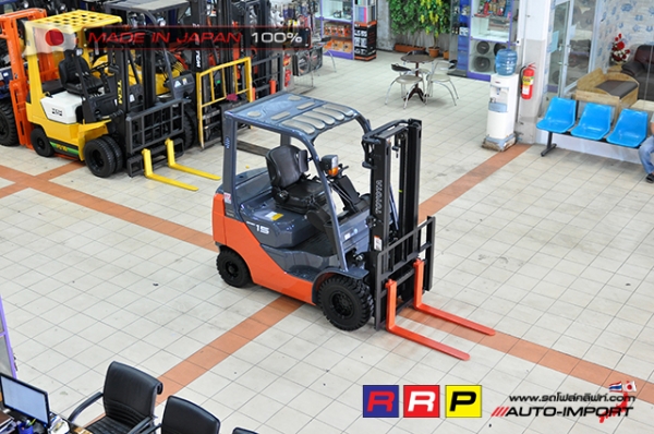 ขายรถโฟล์คลิฟท์มือสอง TOYOTA รุ่น 8FGL15-13669 นำเข้าจากประเทศญี่ปุ่น 100\% ไม่เคยใช้งานในไทย