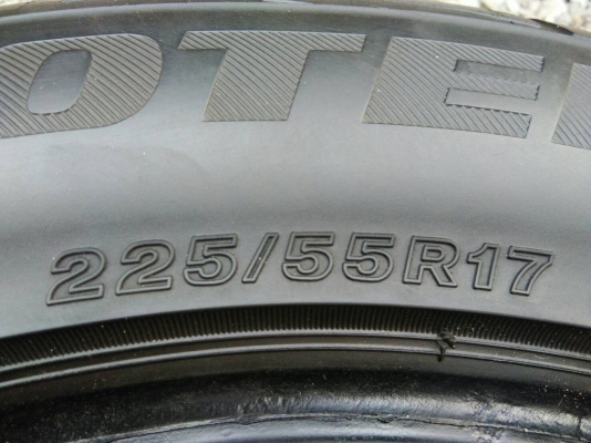 ขายยาง 225/55R17 บริดจสโตน โพเทนซ่า RE003 ปลายปี15 ดอกยางหนาสดสวยเท่ากัน ชุดละ 3900 บาท ขายยาง 225/55R17 บริดจสโตน โพเทนซ่า RE003 ปลายปี15 ดอกยางหนาสดสวยเท่ากัน ชุดละ 3900 บาท