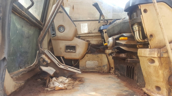 ขายรถแบคโฮ CAT320Bโซ่หนาไหฟ้าเต็มเอกสารทะเบียน ขายรถแบคโฮ CAT320Bโซ่หนาไหฟ้าเต็มเอกสารทะเบียน