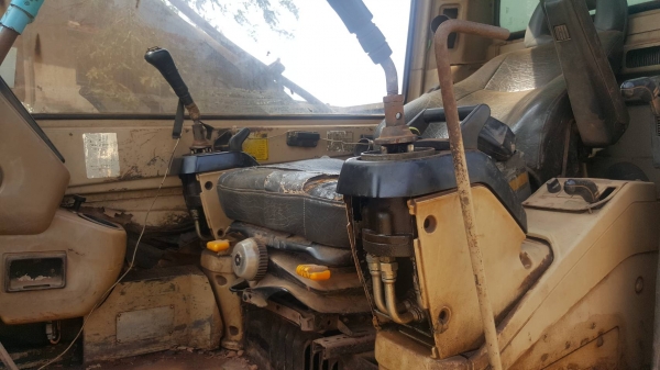 ขายรถแบคโฮ CAT320Bโซ่หนาไหฟ้าเต็มเอกสารทะเบียน ขายรถแบคโฮ CAT320Bโซ่หนาไหฟ้าเต็มเอกสารทะเบียน