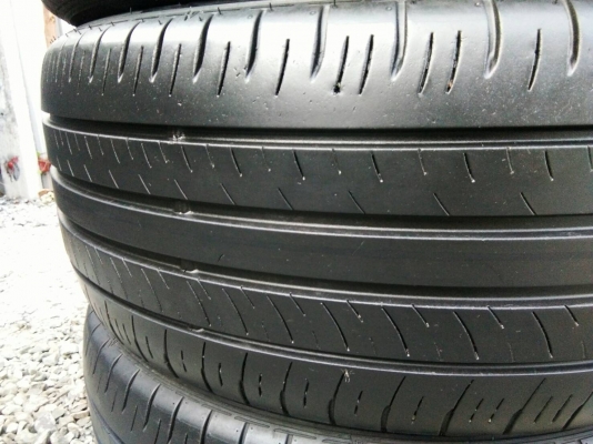ขายยาง 225/50R17 DUNLOP  ปี17 ดอกยางสวยสดเท่ากันไม่แตกลานไม่ร้าวไม่มีปะใช้งานมากน้อย ชุดละ 4500 บาท