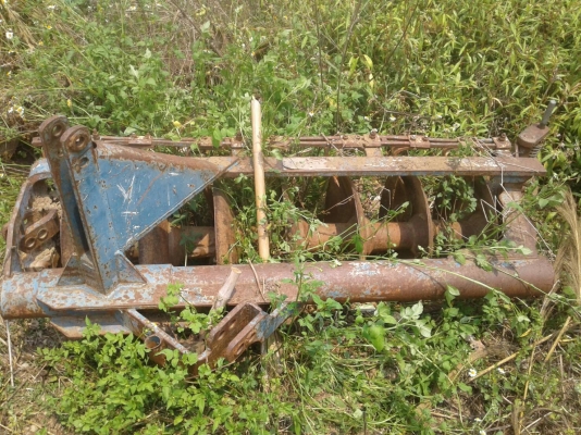 ขายรถไถฟอร์ด 77 พร้อมใบมีด ผานพรวน