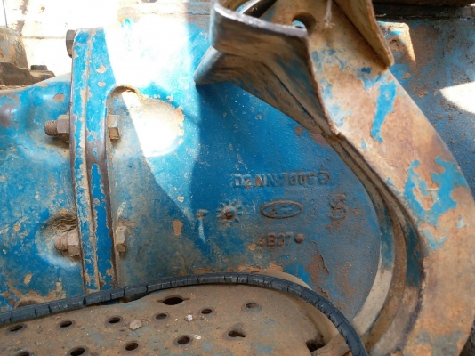 ขายรถไถฟอร์ด 77 พร้อมใบมีด ผานพรวน ขายรถไถฟอร์ด 77 พร้อมใบมีด ผานพรวน