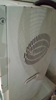 เครื่องจ่ายพลังงานฉุกเฉิน 12 โวลล์