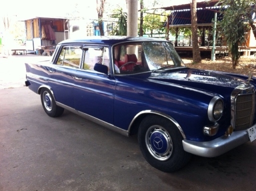 ขาย BENZ หางปลา 200D