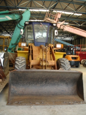 ขายรถตัก Komatsu WA100-1 #20225 ปี 2529 1190 ชม. พร้อมตรวจสภาพ สนใจโทร. 080-656-5422