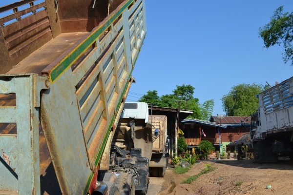 ขายรถพ่วง ISUZU นางฟ้า 195(ตัวลูกแยกขาย  480,000)